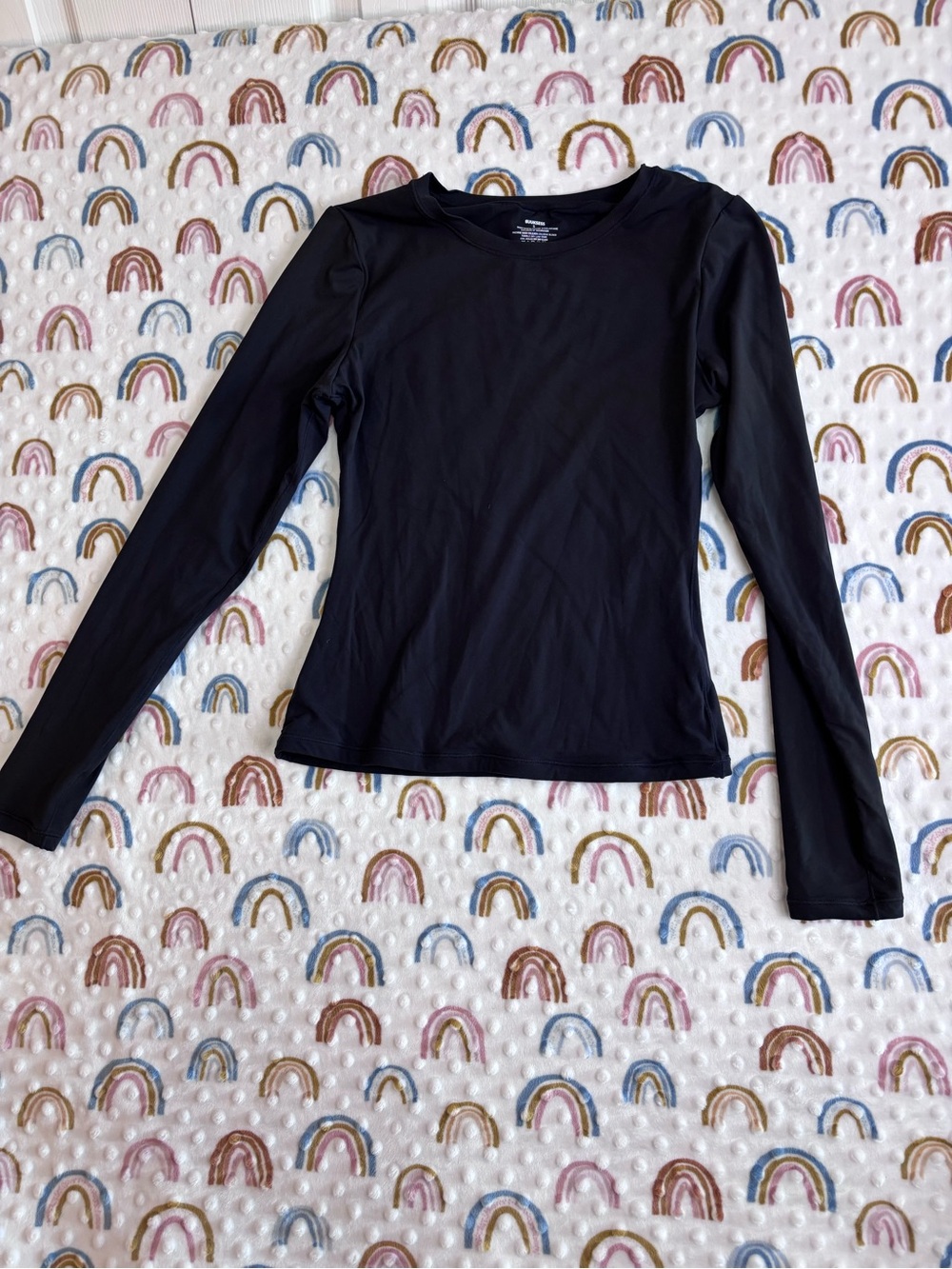 Women’s Black Long-Sleeve Crew Tee — Performance Stretch